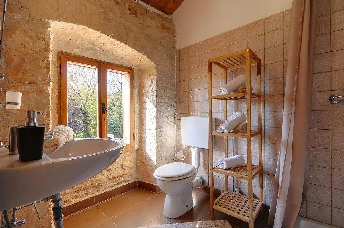 بيت للعطل Villa Katarina Žminj