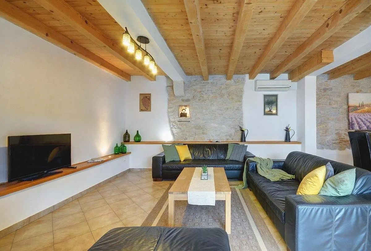 بيت للعطل Villa Katarina Žminj