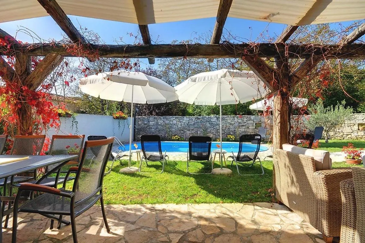 بيت للعطل Villa Katarina Žminj