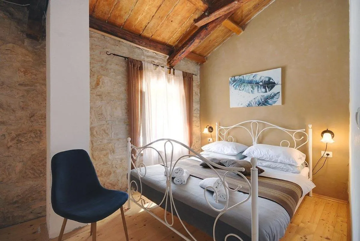 بيت للعطل Villa Katarina Žminj كرواتيا